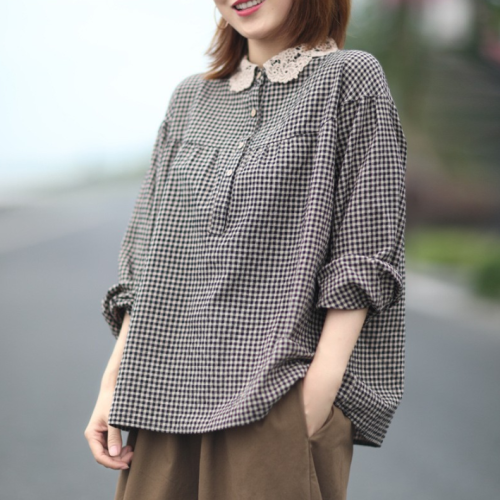 중년여성 봄 체크 블라우스 레이스카라 루즈핏 긴팔셔츠