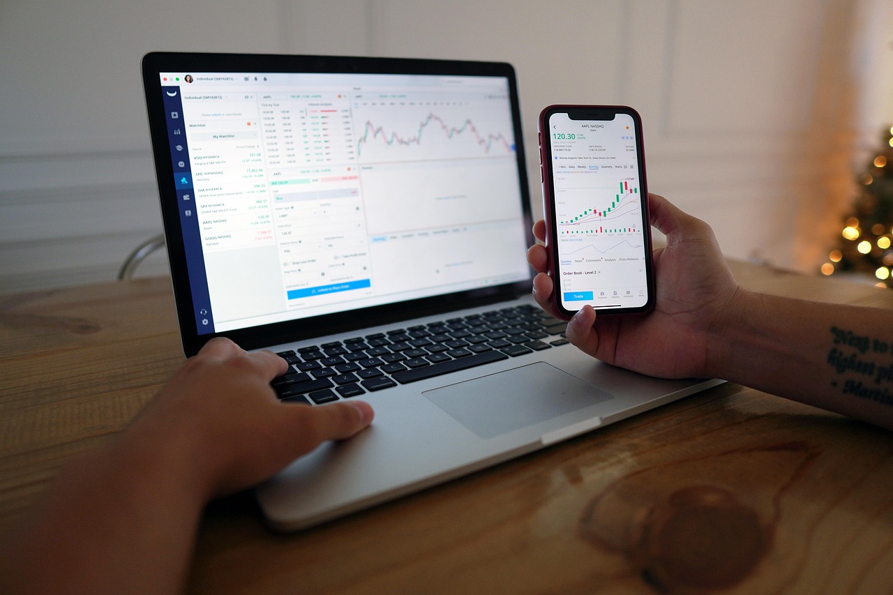 financial chart arrow